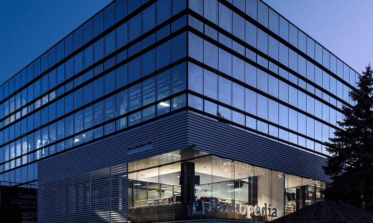 MD evolutionsの会社建物の外観が見える画像