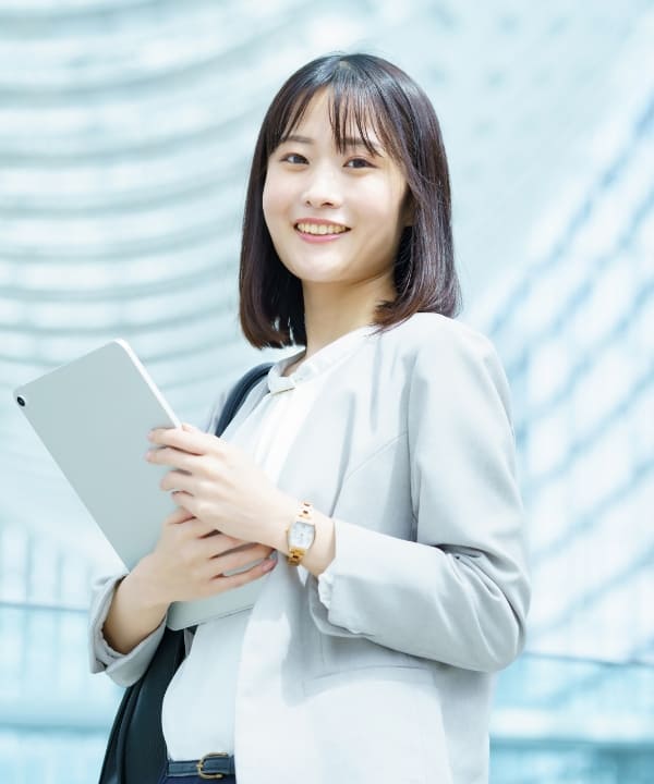 シニアマネージャーの女性の画像